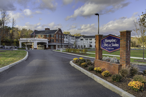 Hampton Inn & Suites by Hilton Manchester